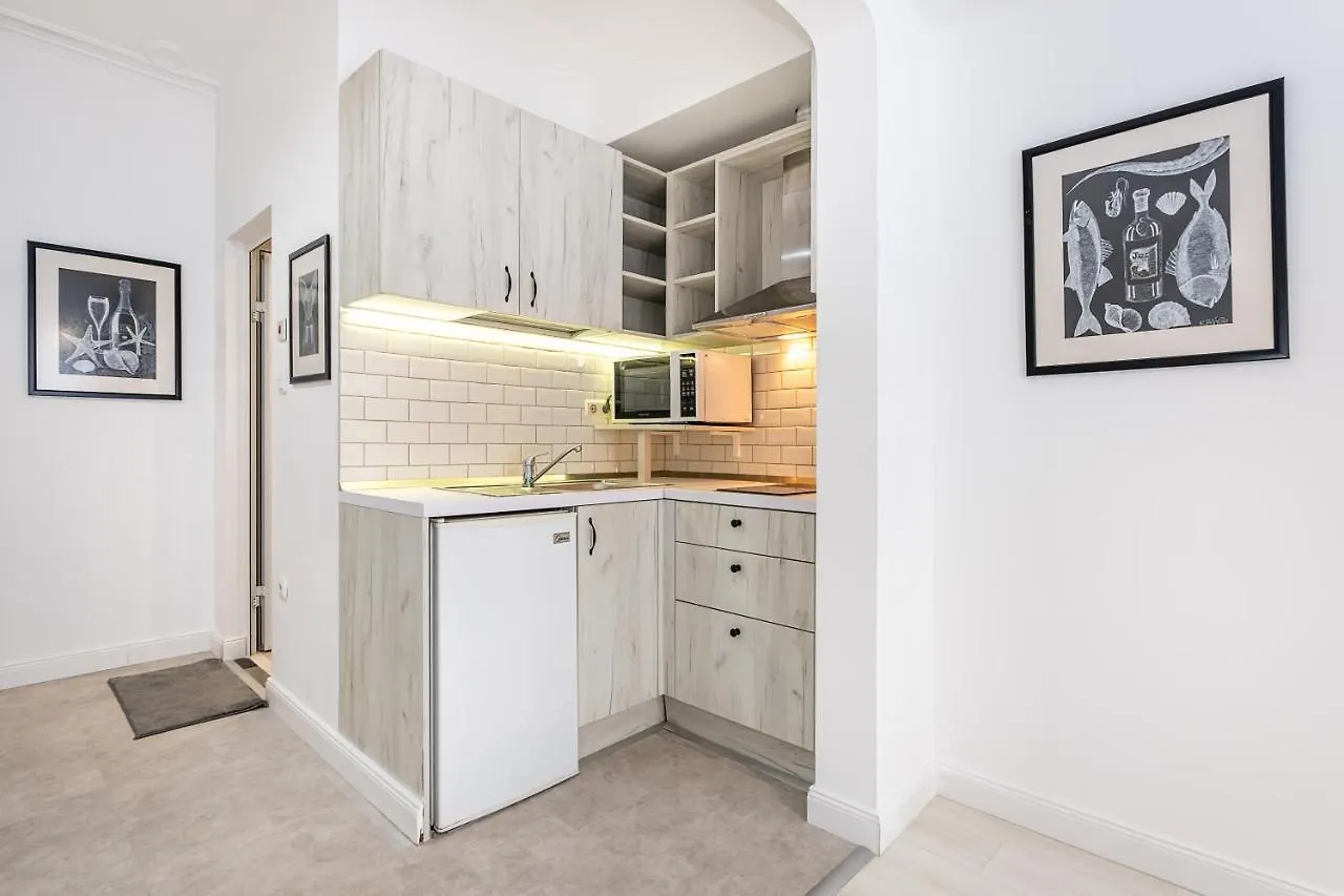 Jazz & Wine - Luxury Apartment By The Sea & Parking & Hbo & Netflix ヴァルナ 0*,
